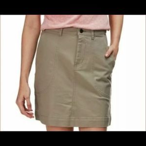 Patagonia Stand Up Skirt  Sz 4